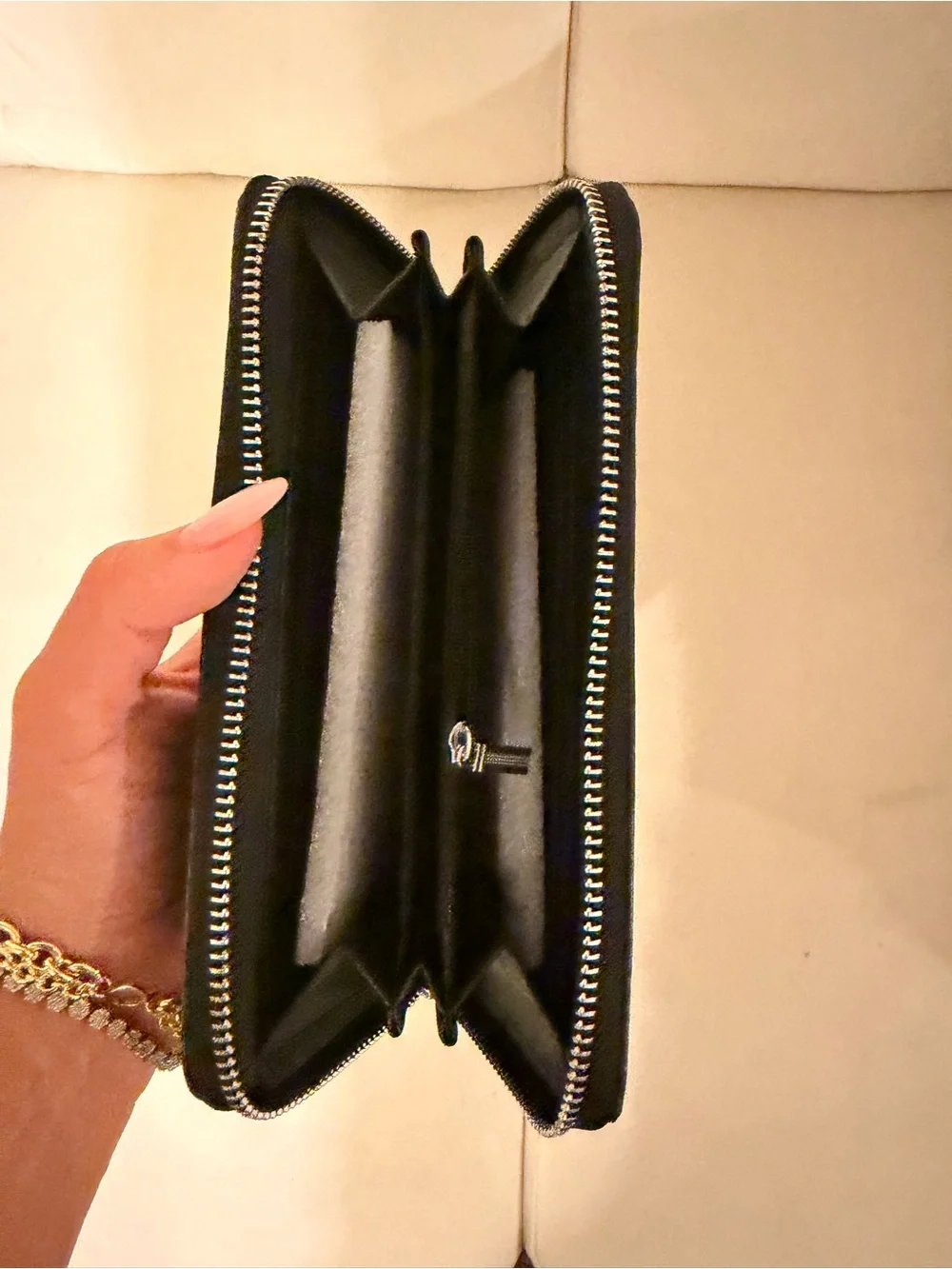 Checkerboard Zip-Around Men's Wallet - Black